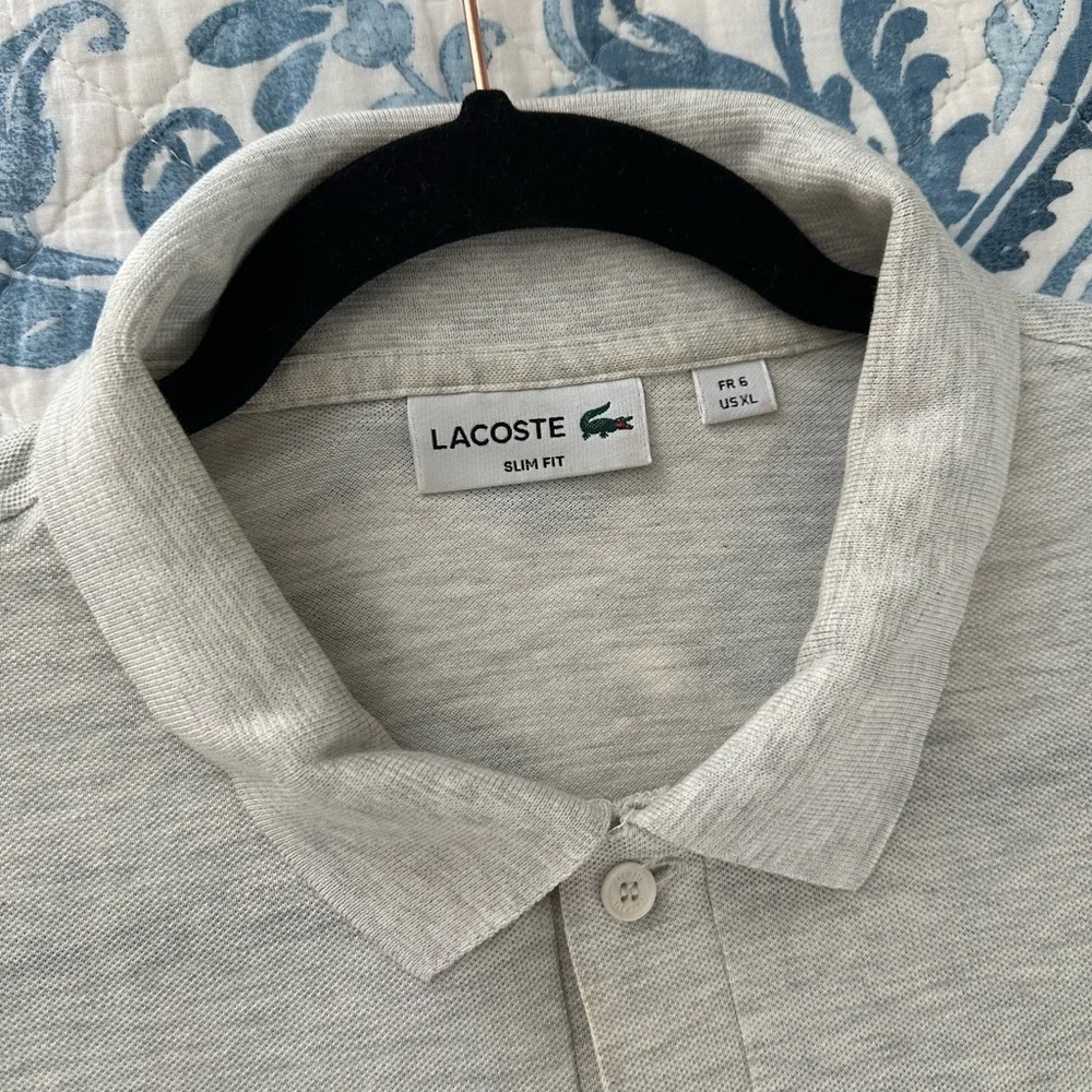 Lacoste Men's Light Gray Polo Shirt with Navy Accents - Picture 4 of 11